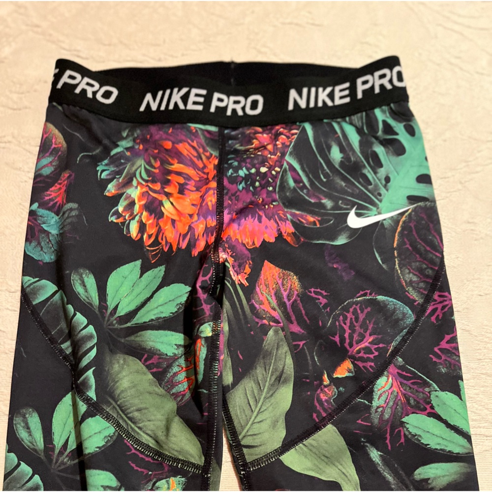Nike Pro Dri Fit L